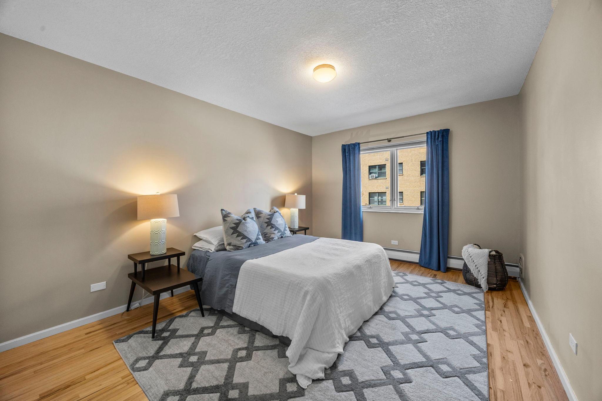 35-web-or-mls-2928 Dean Pkwy 3E-179.jpg