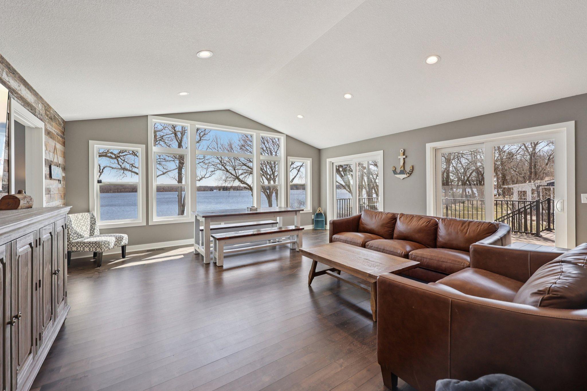 Open, spacious floor plan!