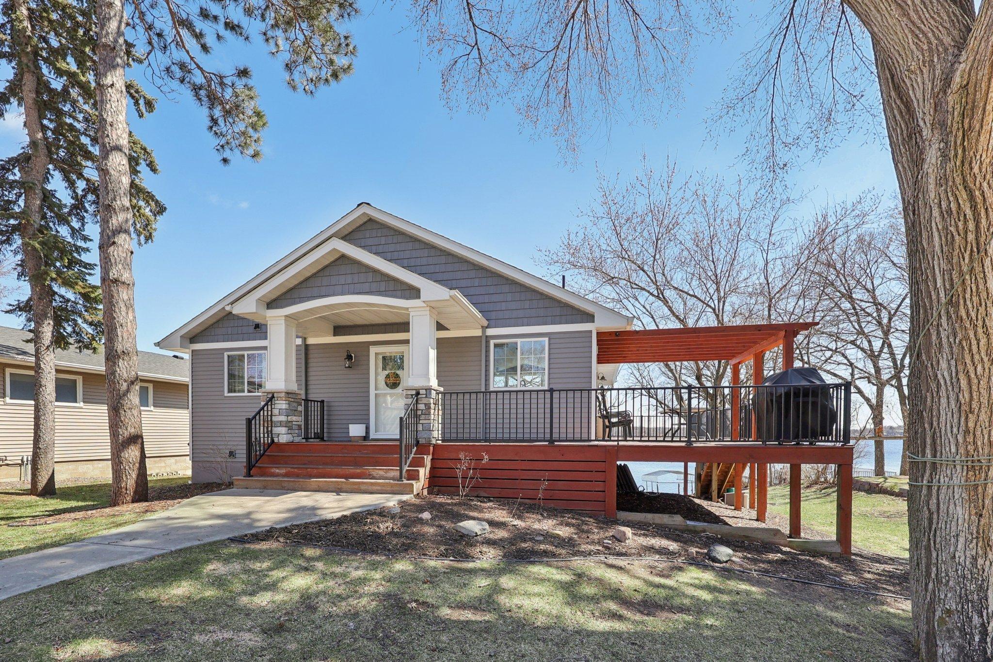 Beautiful Brigg's Lake Retreat!