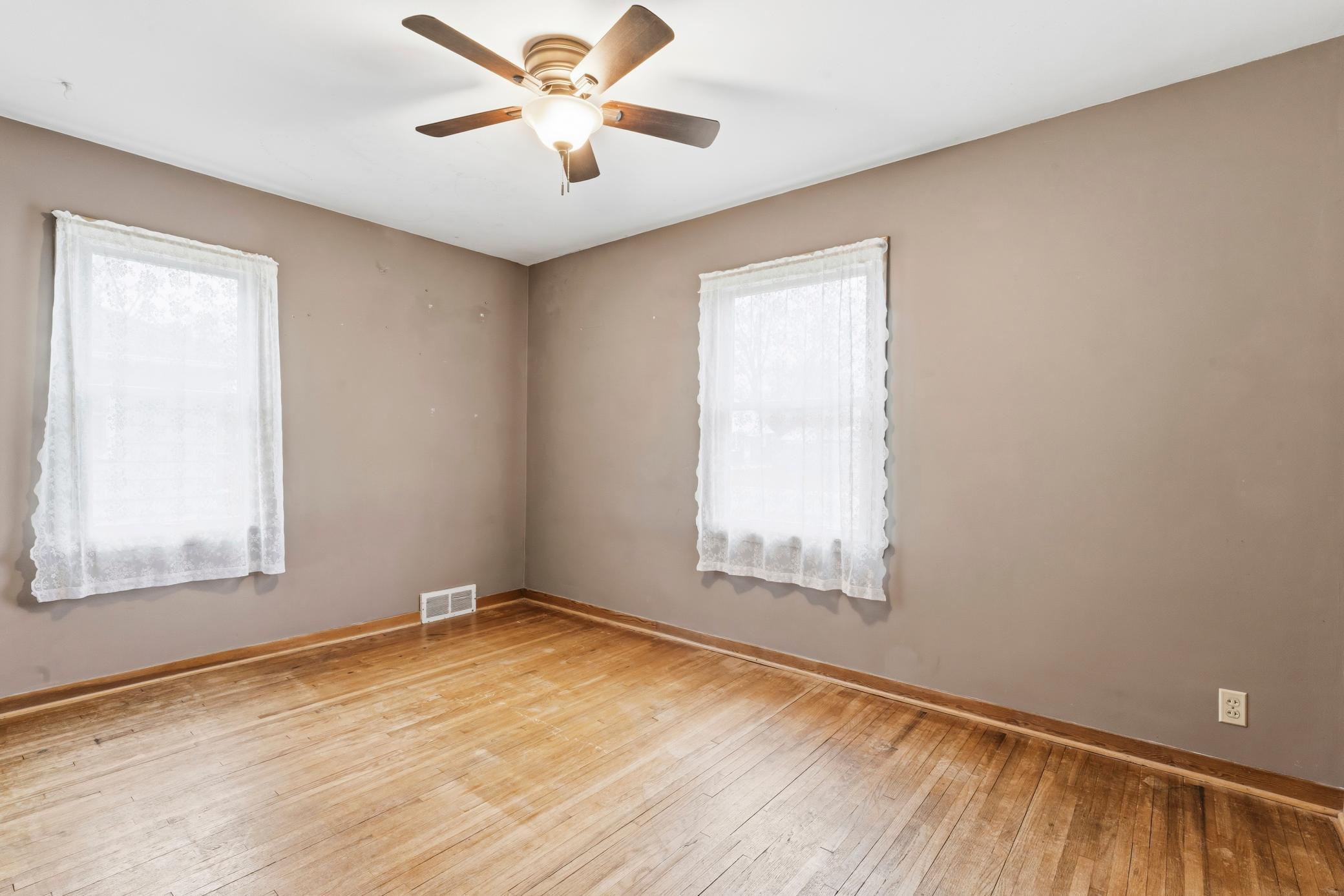 710 S 3rd Ave Benson (23).jpg