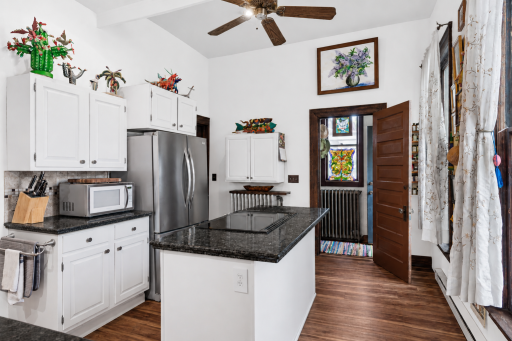 957 Ashland Avenue, Saint Paul, MN 55104