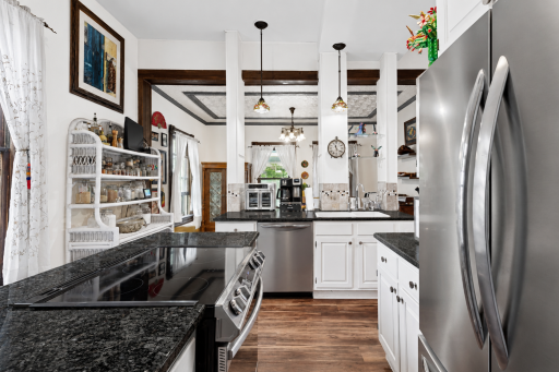 957 Ashland Avenue, Saint Paul, MN 55104