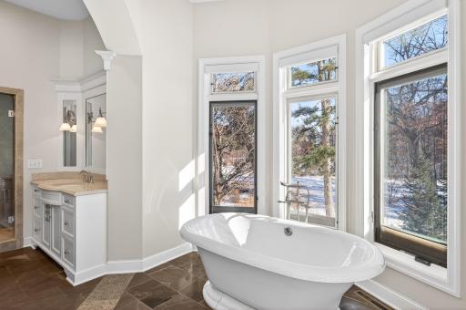 9 Hillary Farm Lane, Saint Paul, MN 55110