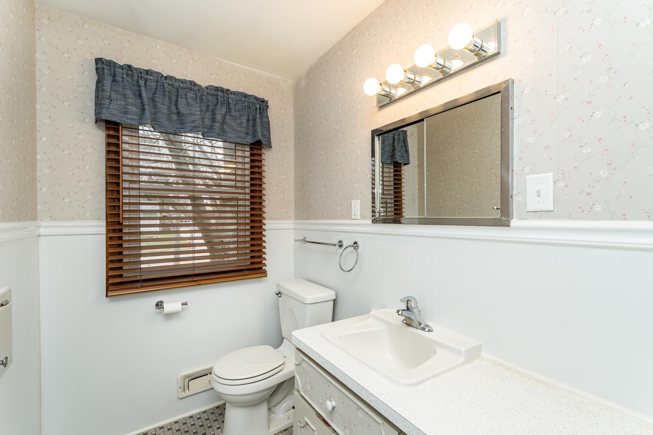 Main Floor Full Bath