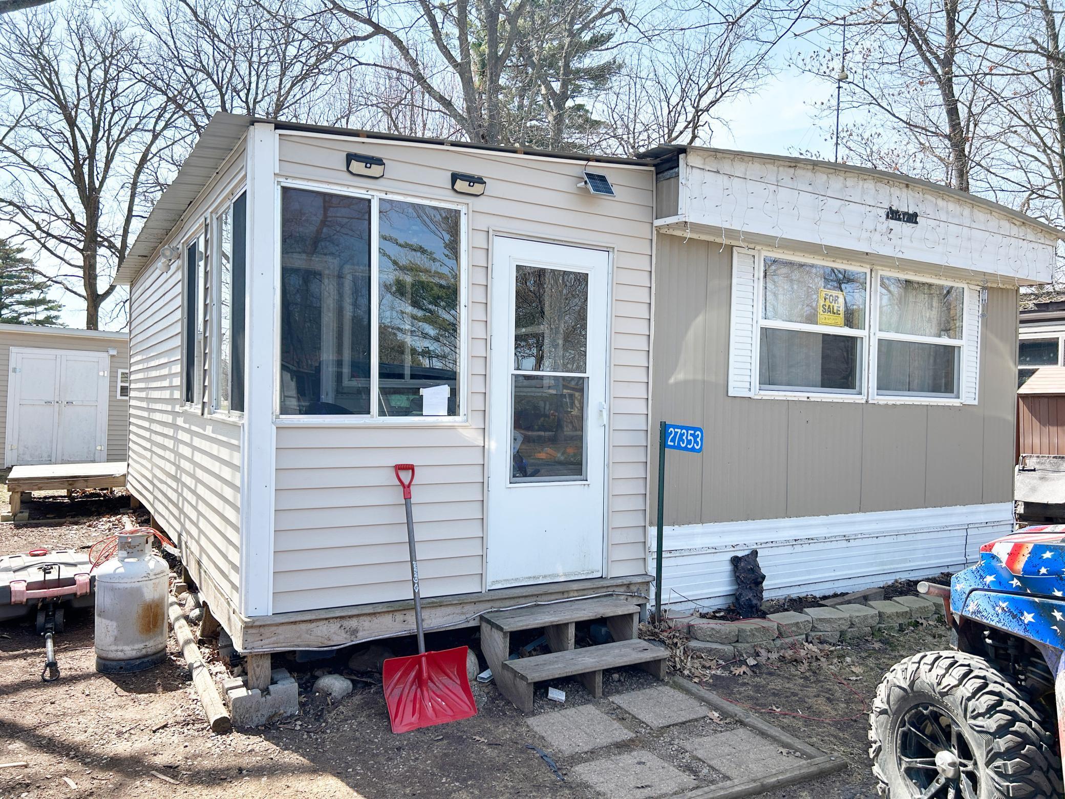 Another angle of the trailer's exterior.