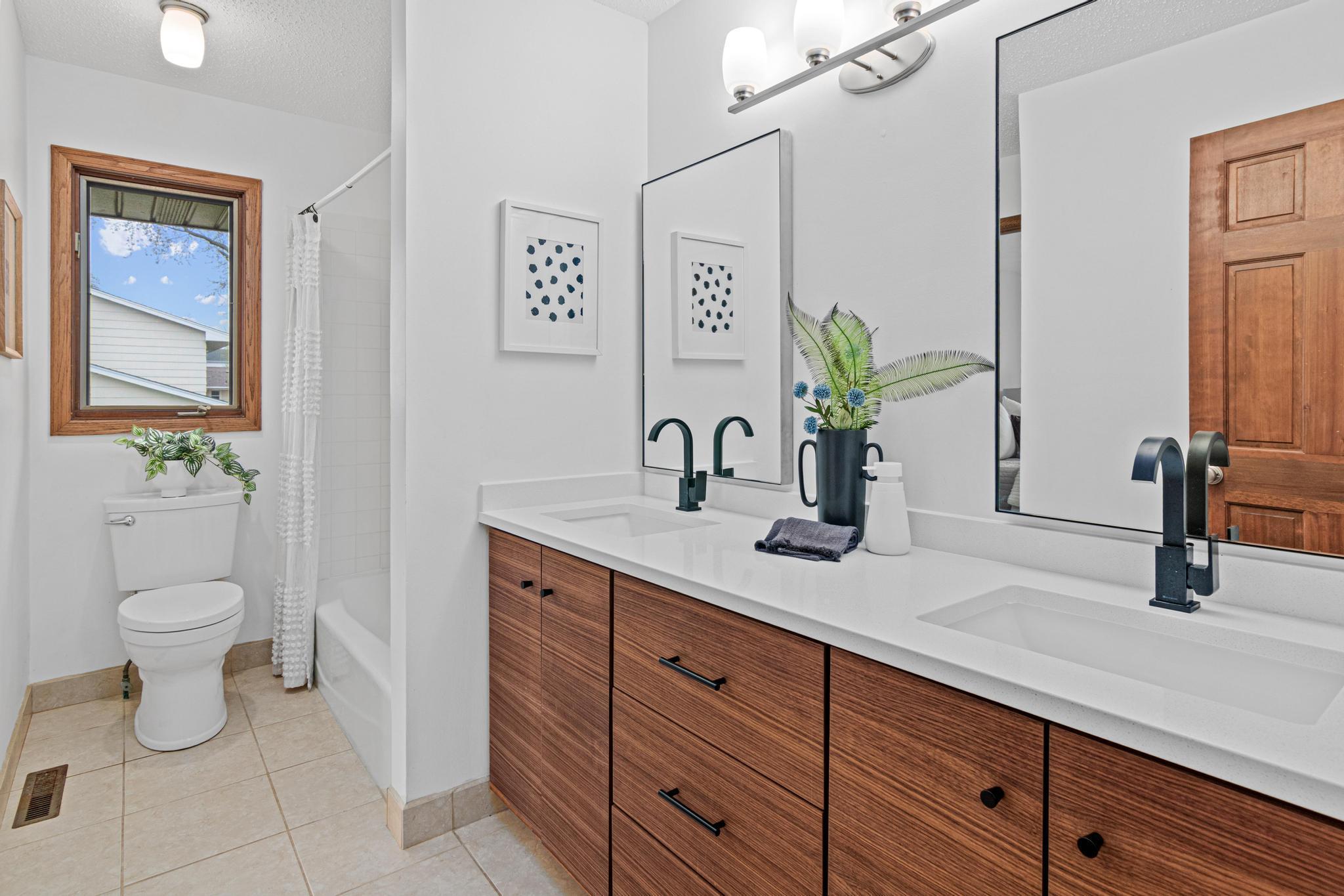 Main floor walk-through primary bath