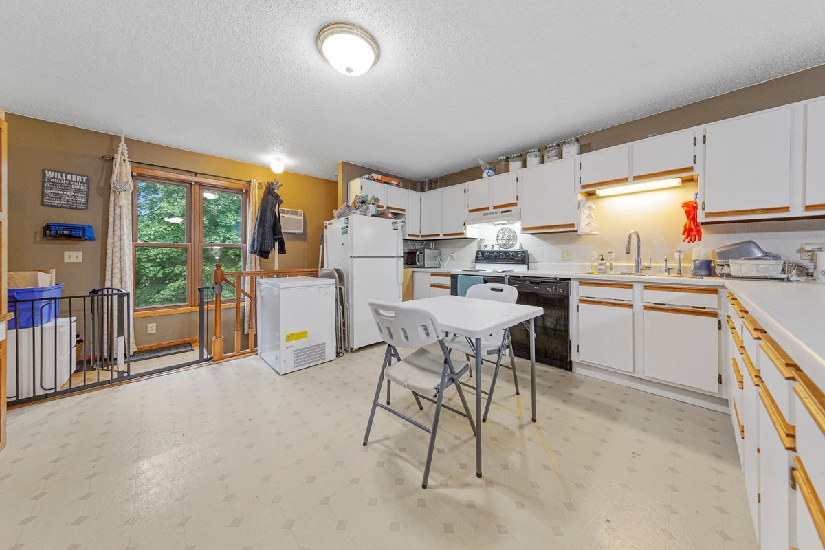 Kitchen_dining_apartment