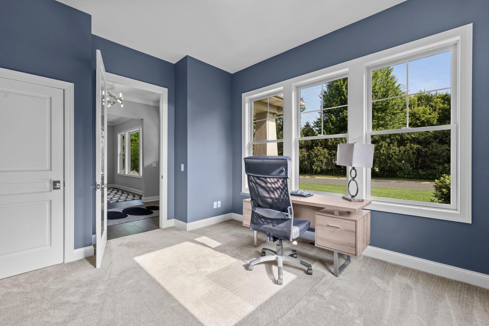 25-web-or-mls-6105 Pine Grove Rd-12.jpg