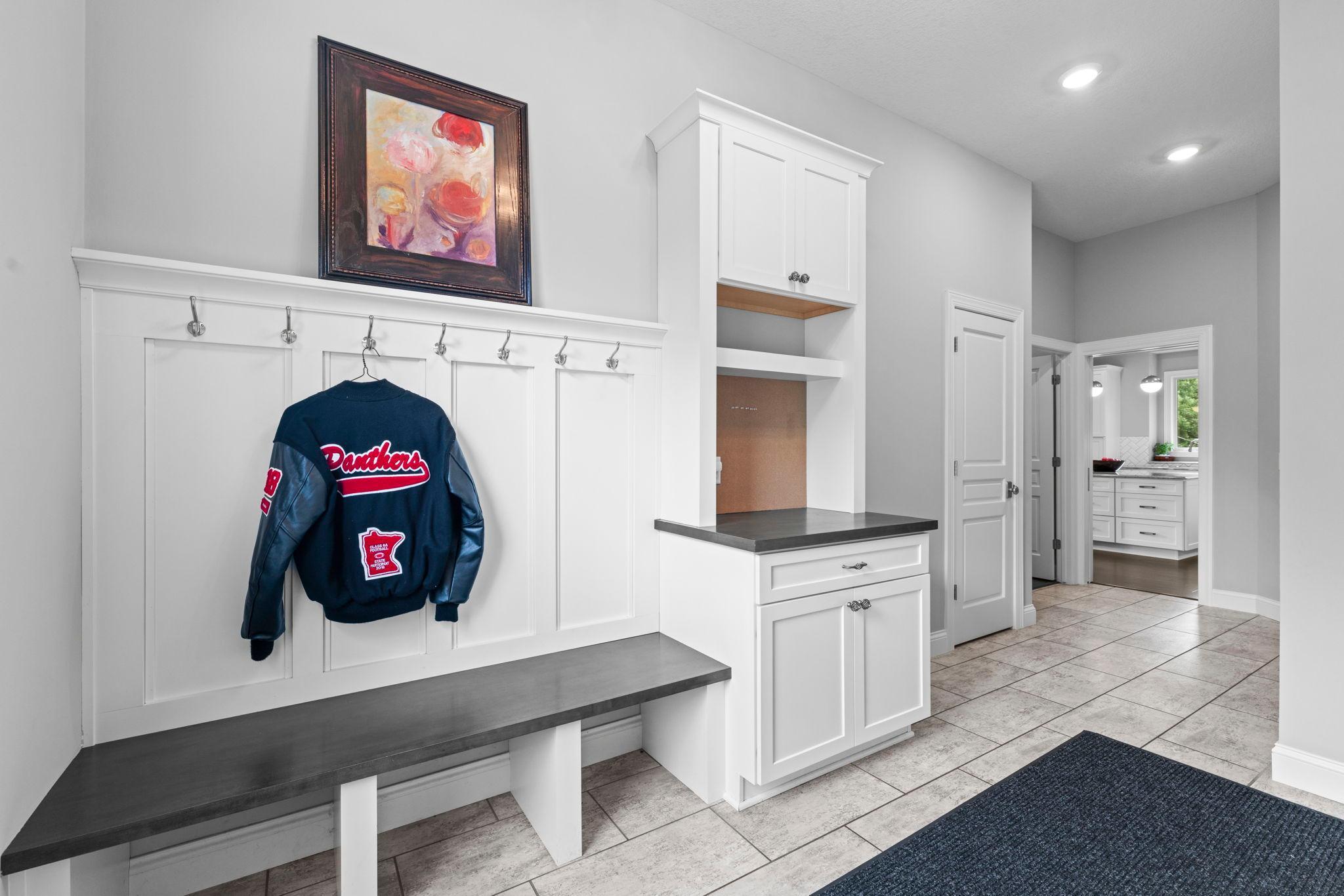 70-web-or-mls-6105 Pine Grove Rd-147.jpg