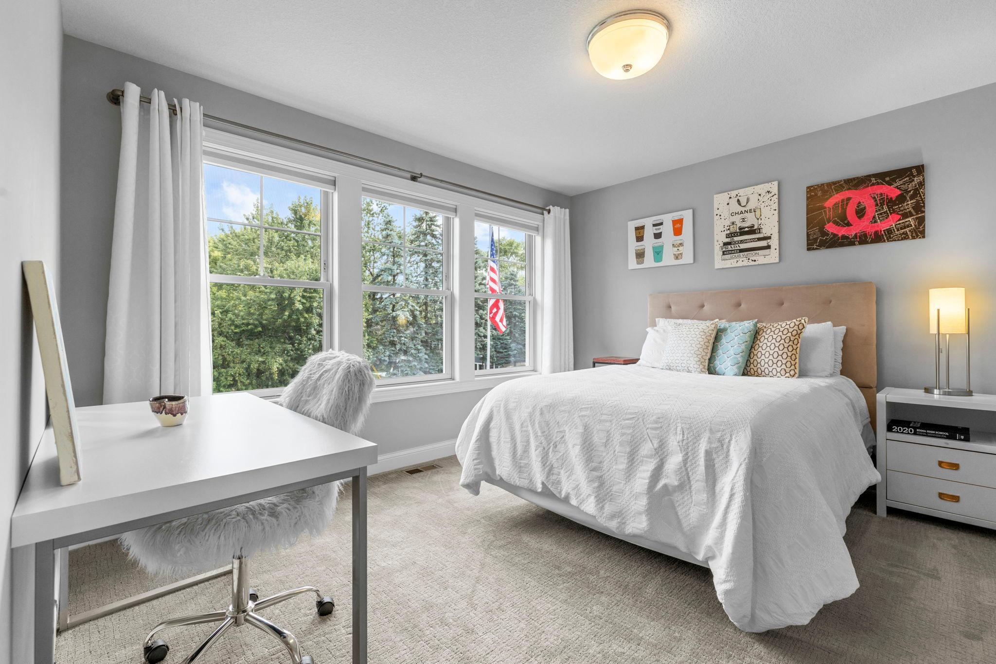 93-web-or-mls-6105 Pine Grove Rd-216.jpg