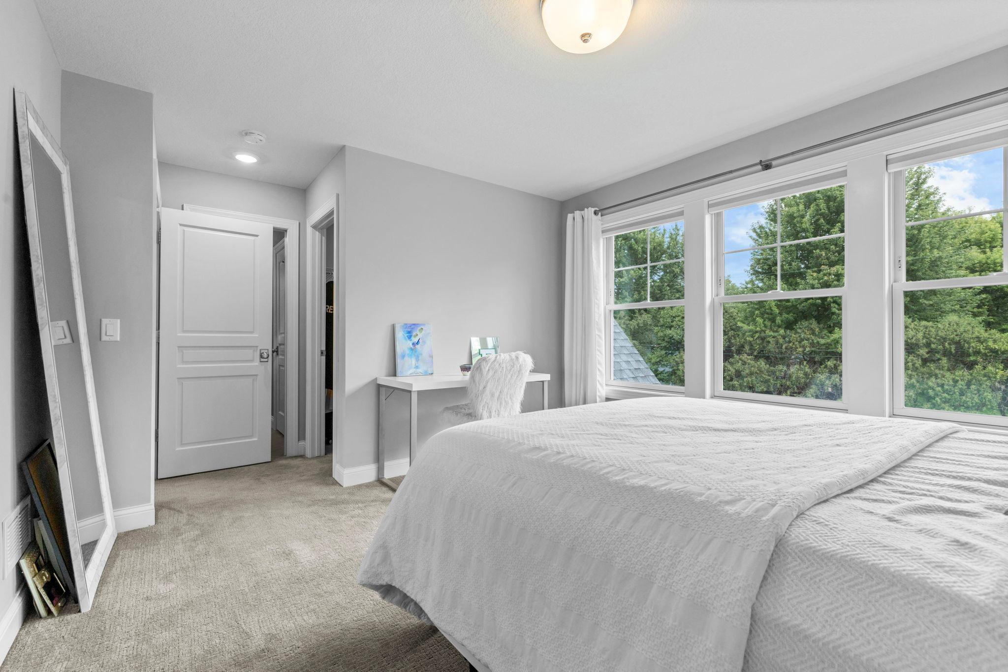 94-web-or-mls-6105 Pine Grove Rd-219.jpg