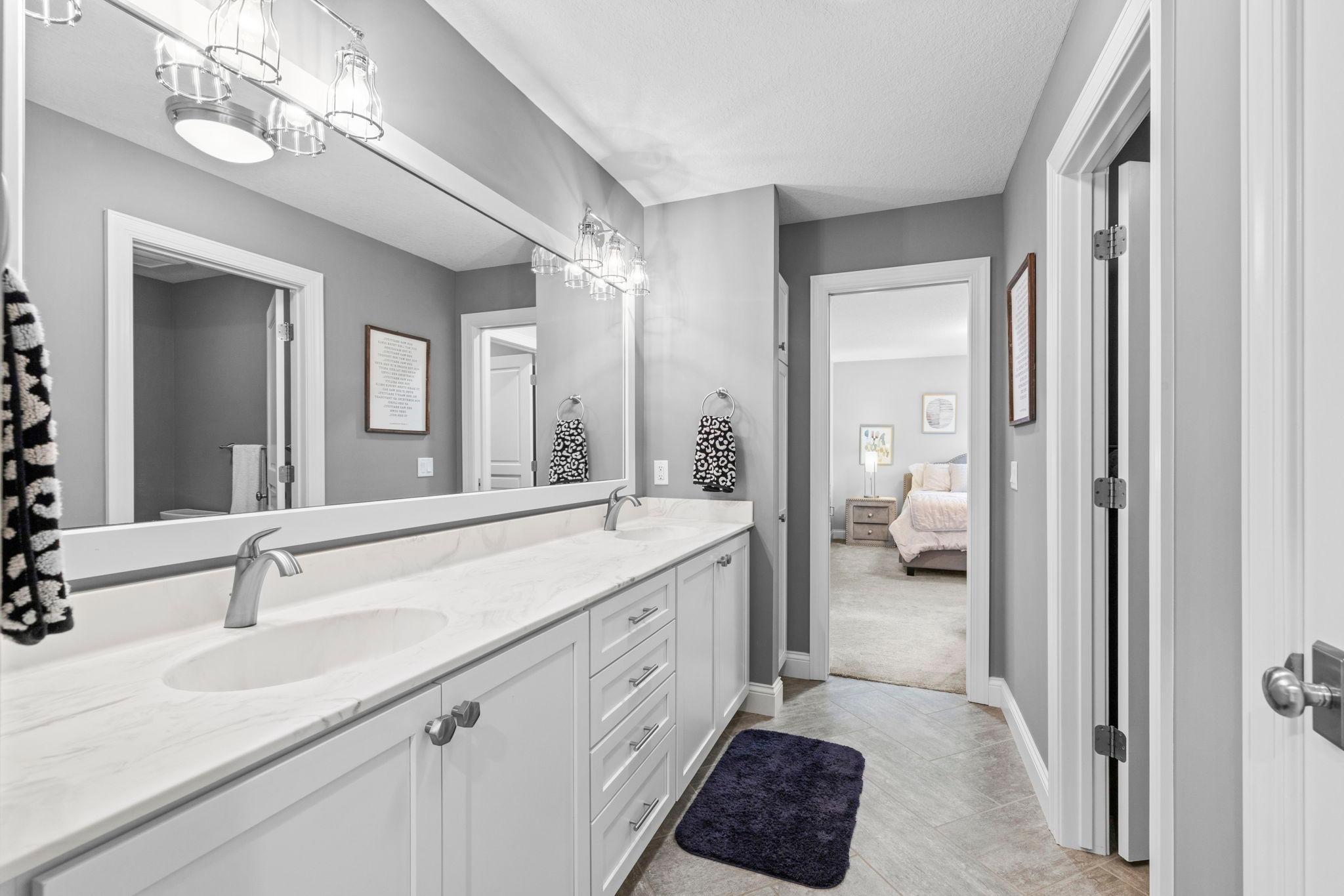 98-web-or-mls-6105 Pine Grove Rd-231.jpg