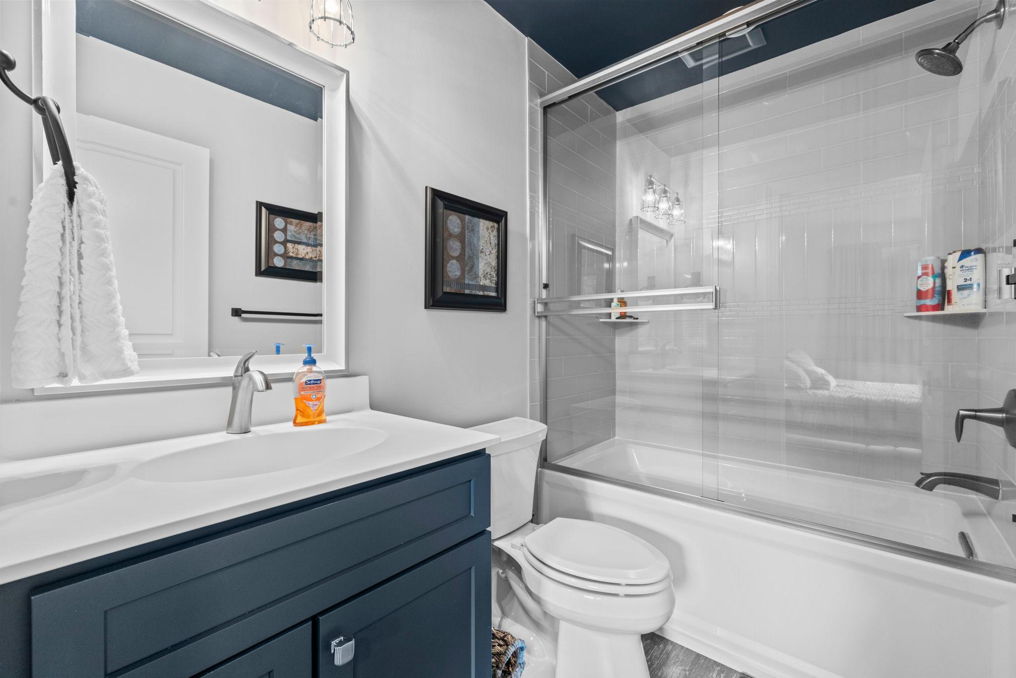 111-web-or-mls-6105 Pine Grove Rd-270.jpg