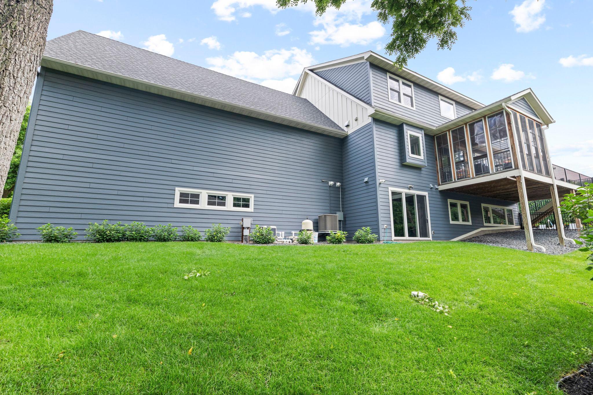 168-web-or-mls-6105 Pine Grove Rd-450.jpg