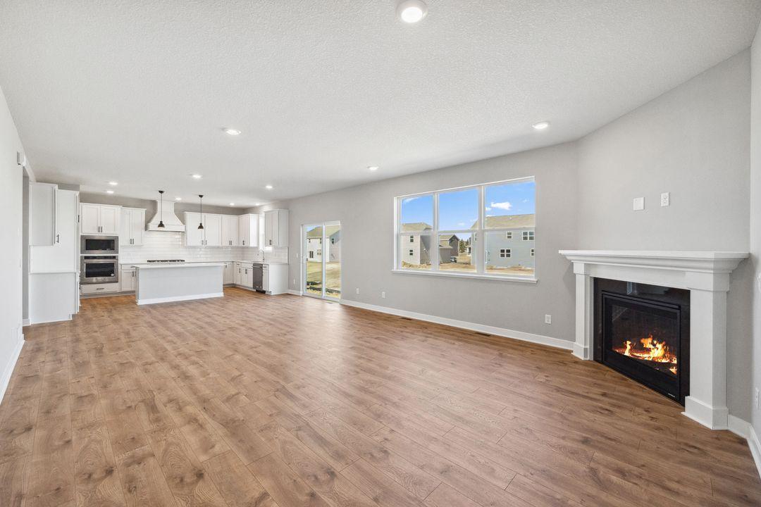 With lots of windows, 9-foot knockdown ceilings and energy efficient LED lighting, you'll be able to spread out and enjoy! Model photo, options and colors may vary