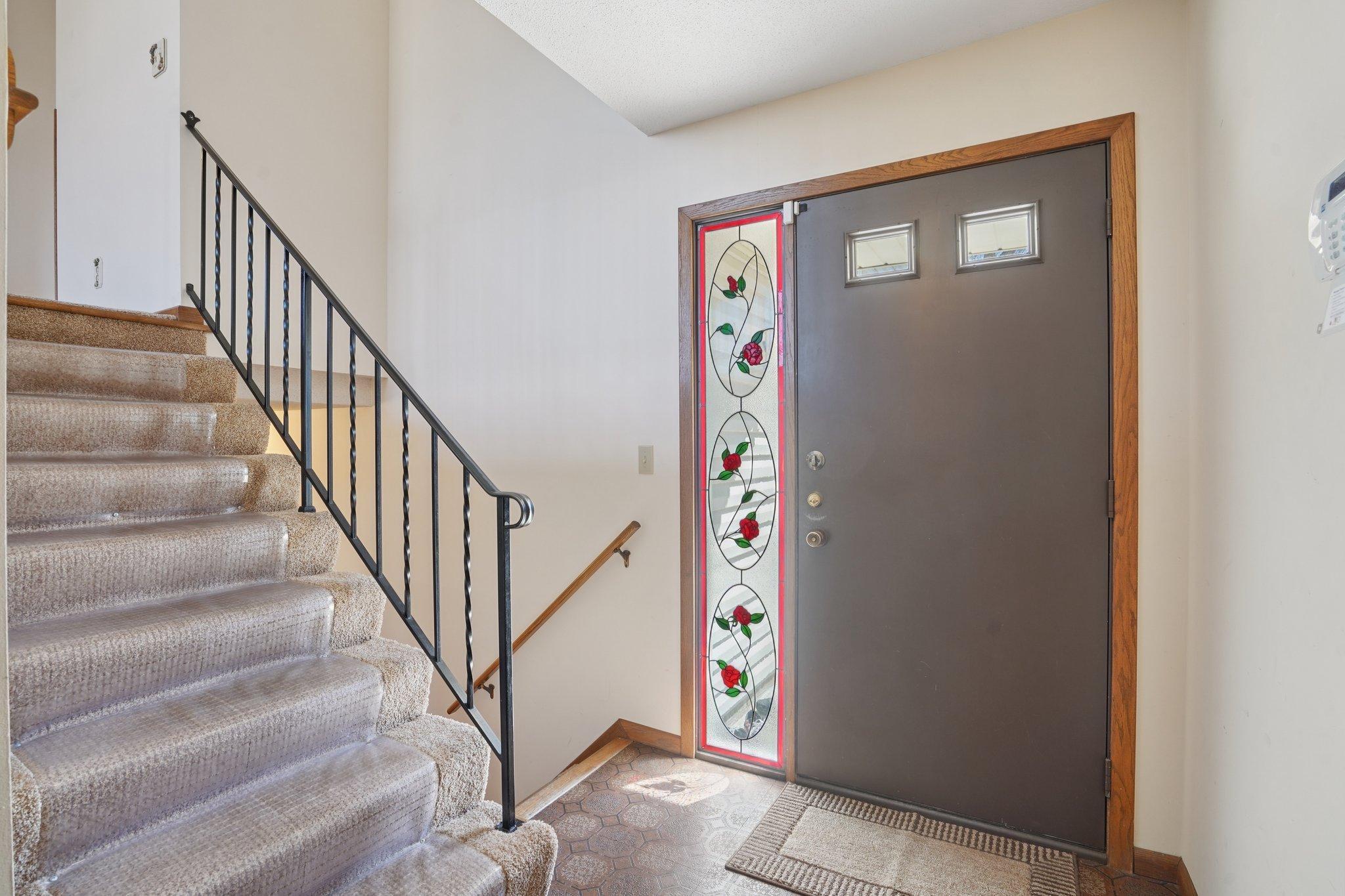 5-web-or-mls-Harmony Way Ct-S0704-005.jpg