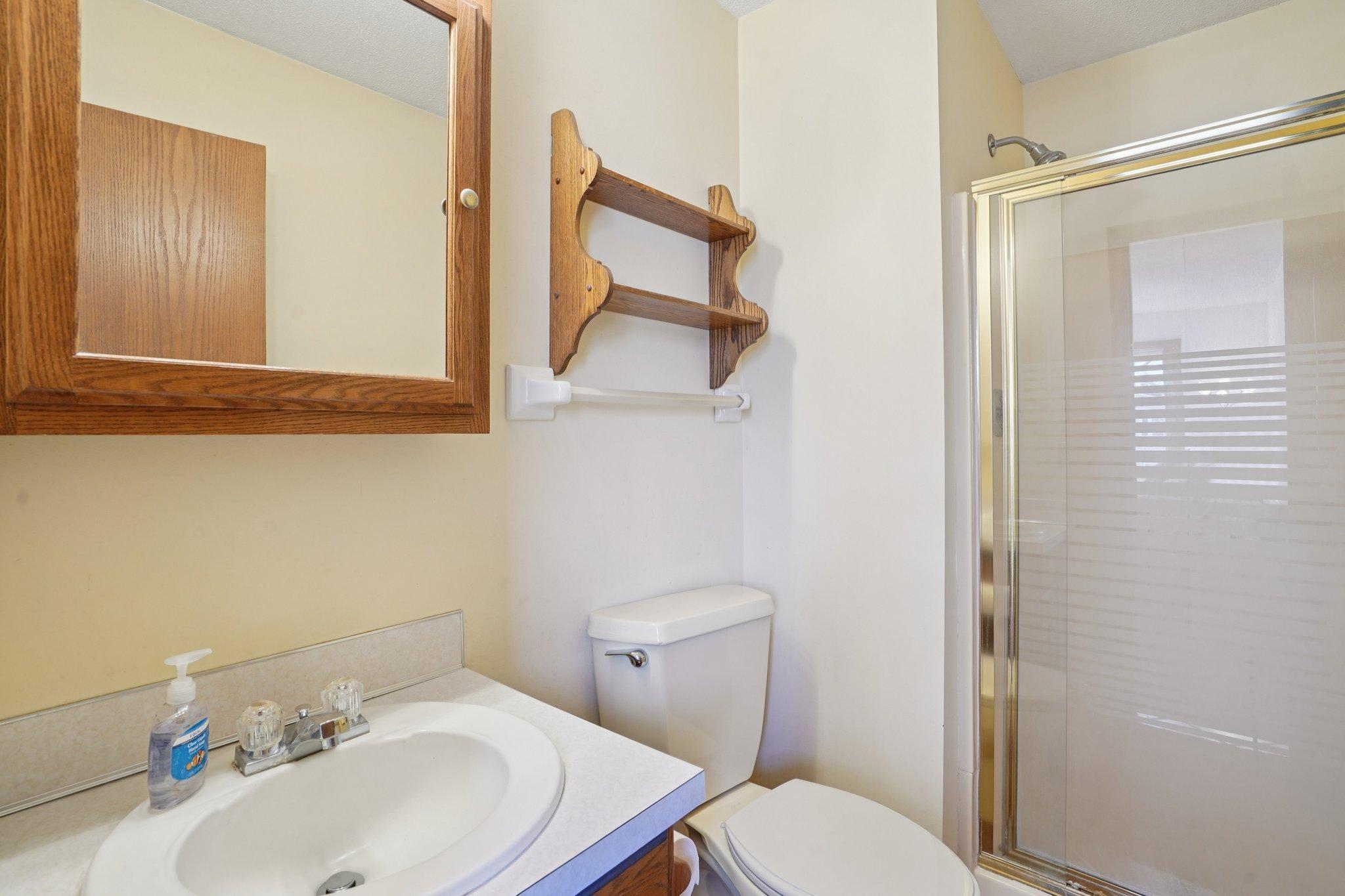 26-web-or-mls-Harmony Way Ct-S0704-026.jpg