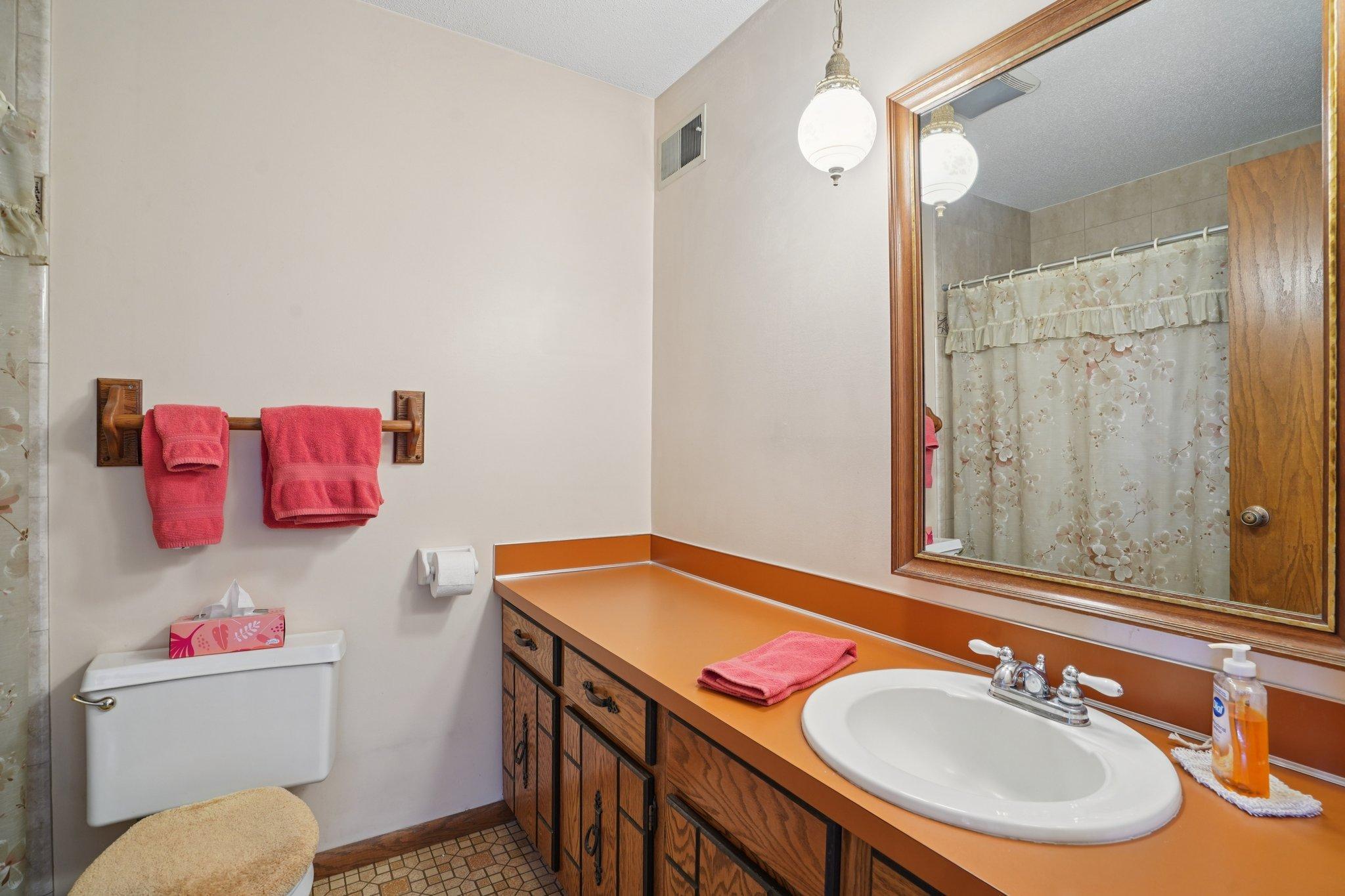 29-web-or-mls-Harmony Way Ct-S0704-029.jpg