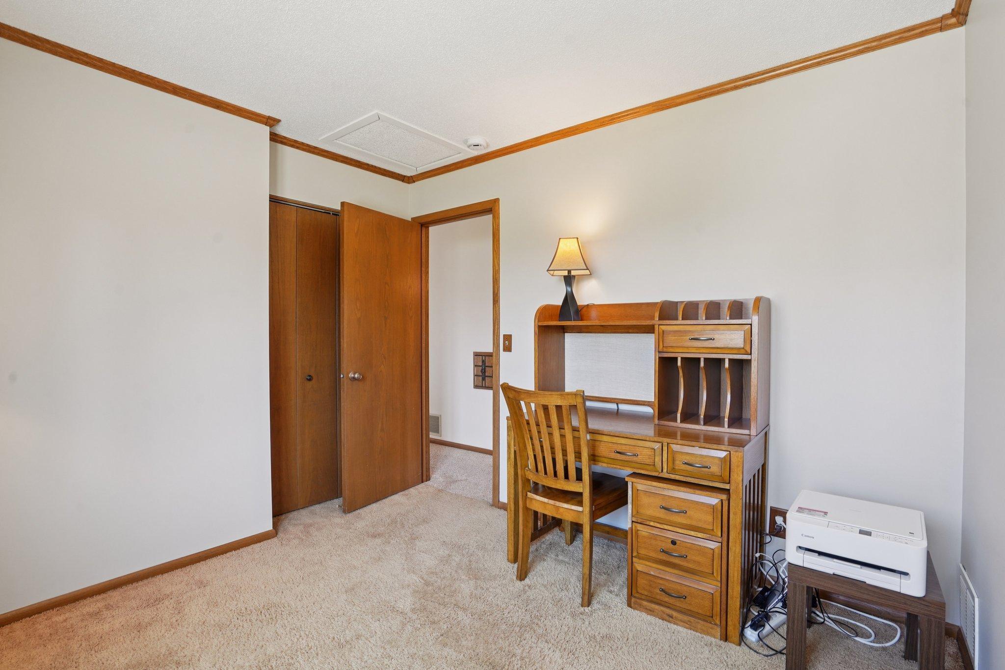 31-web-or-mls-Harmony Way Ct-S0704-031.jpg