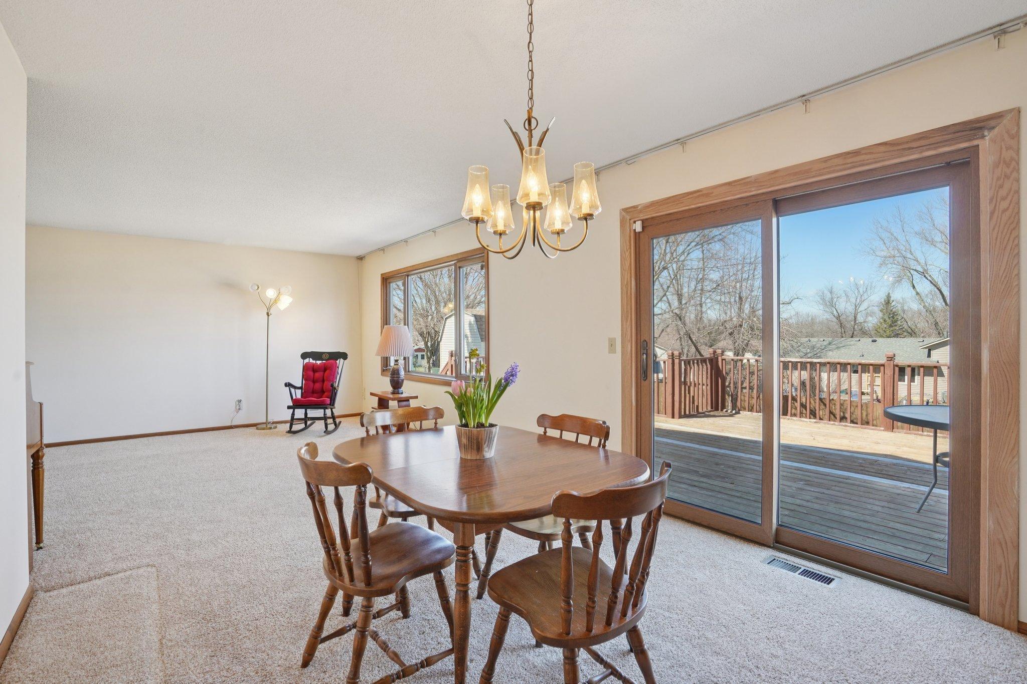 15-web-or-mls-Harmony Way Ct-S0704-015.jpg