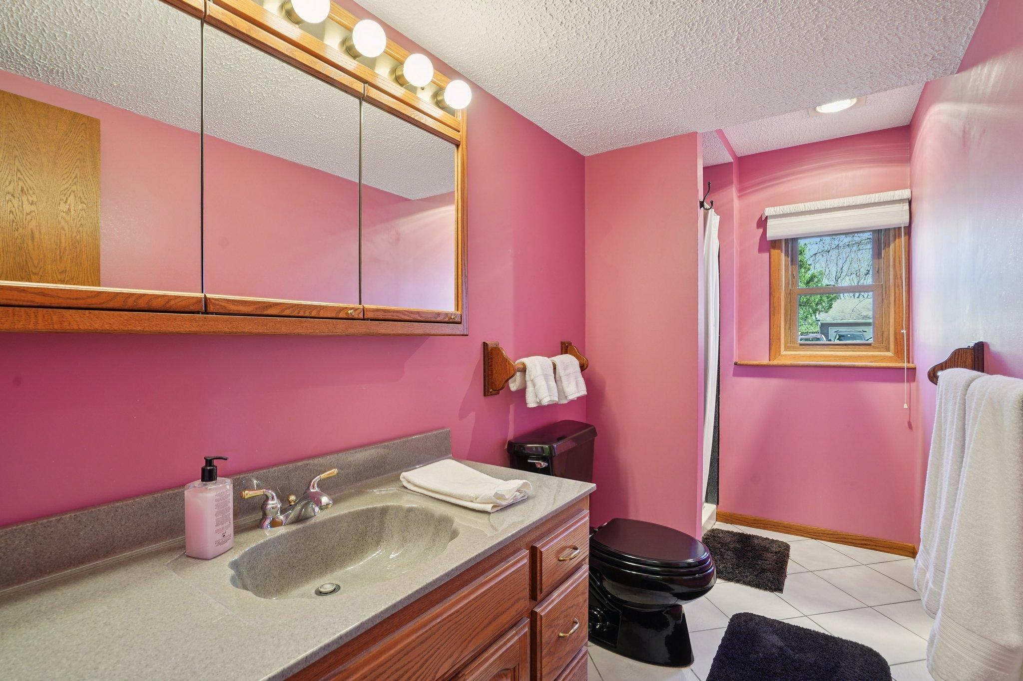 36-web-or-mls-Harmony Way Ct-S0704-036.jpg