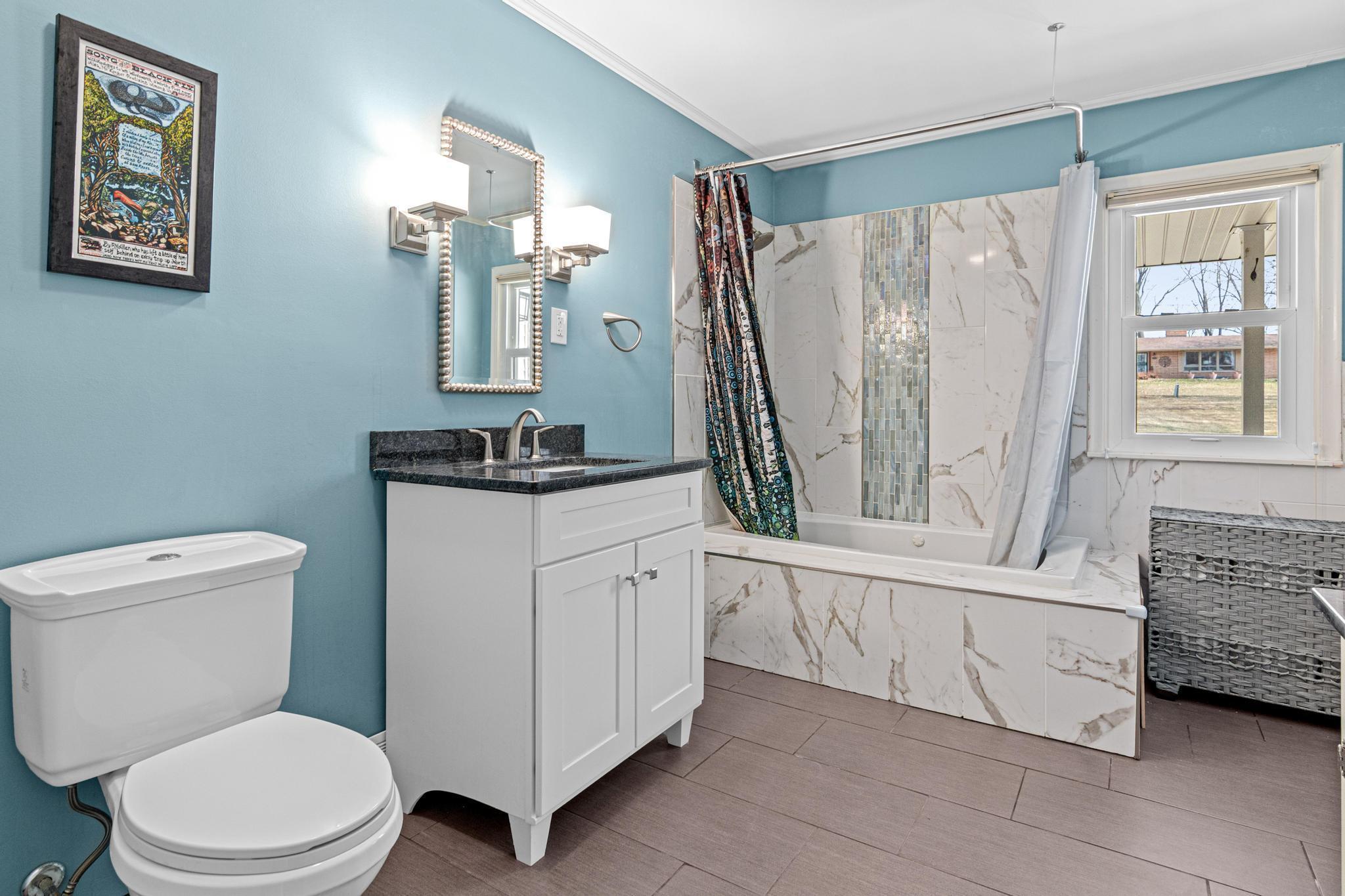 Main floor full bath