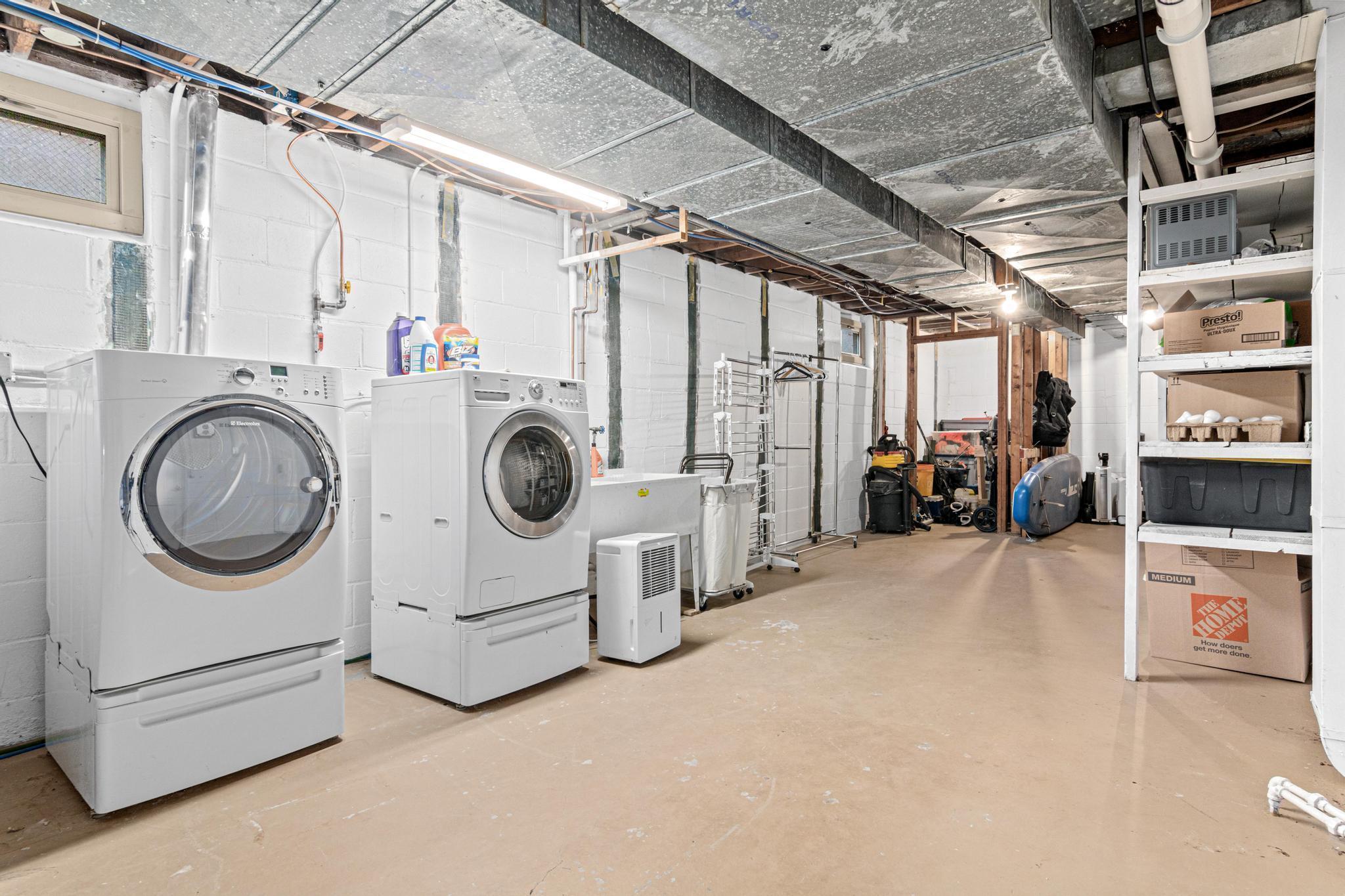 2nd laundry in lower level