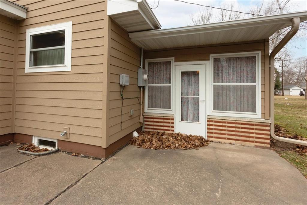 This home has been pre- Inspected and comes with a 14-month home warranty- making it truly move-in-ready!