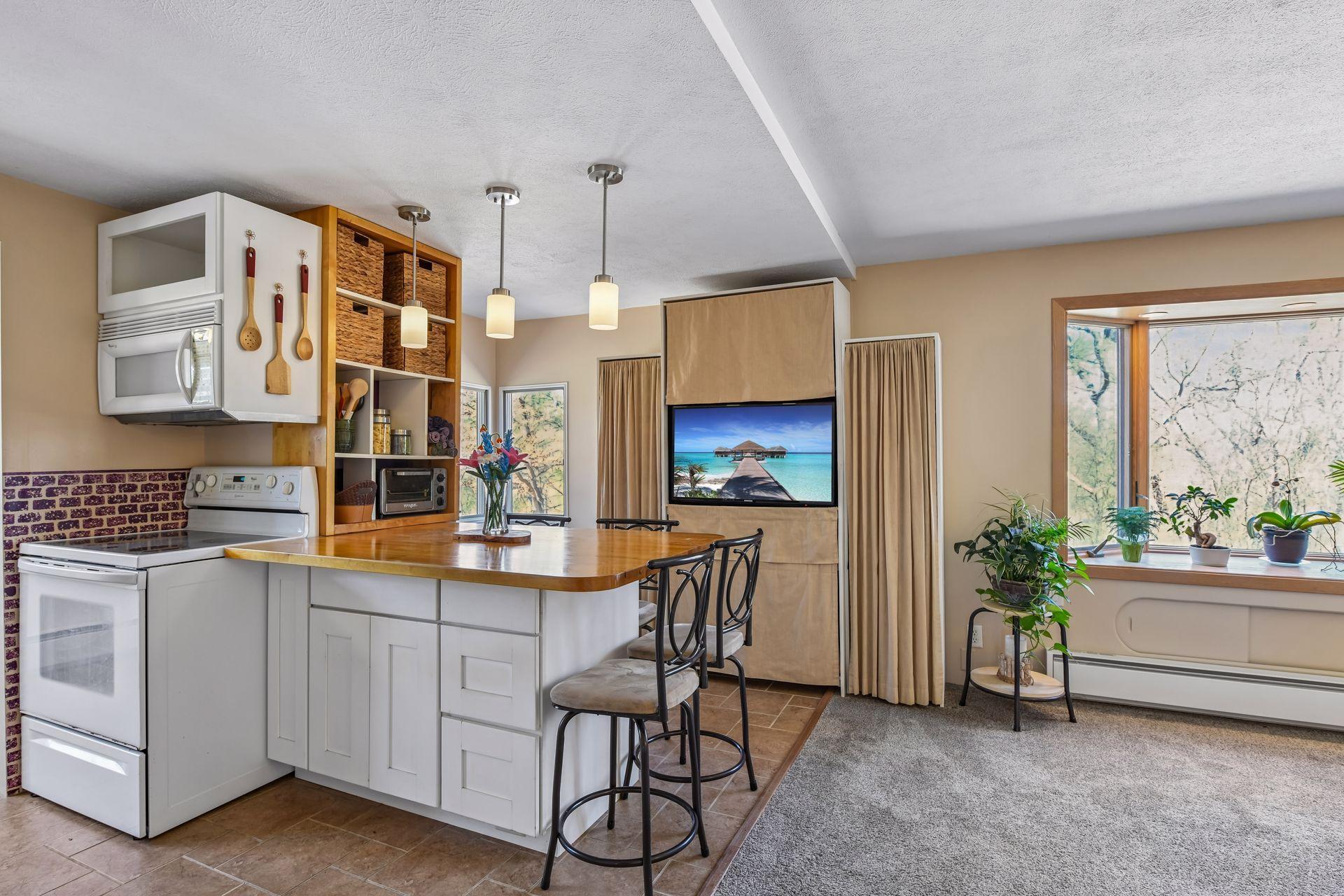 2417 Ford Road - Spacecrafting - 0009.jpg