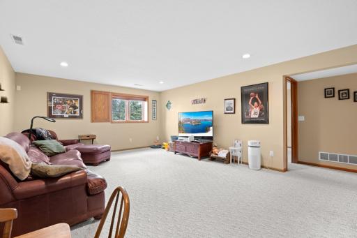 2217 Baihly Summit Drive SW, Rochester, MN 55902