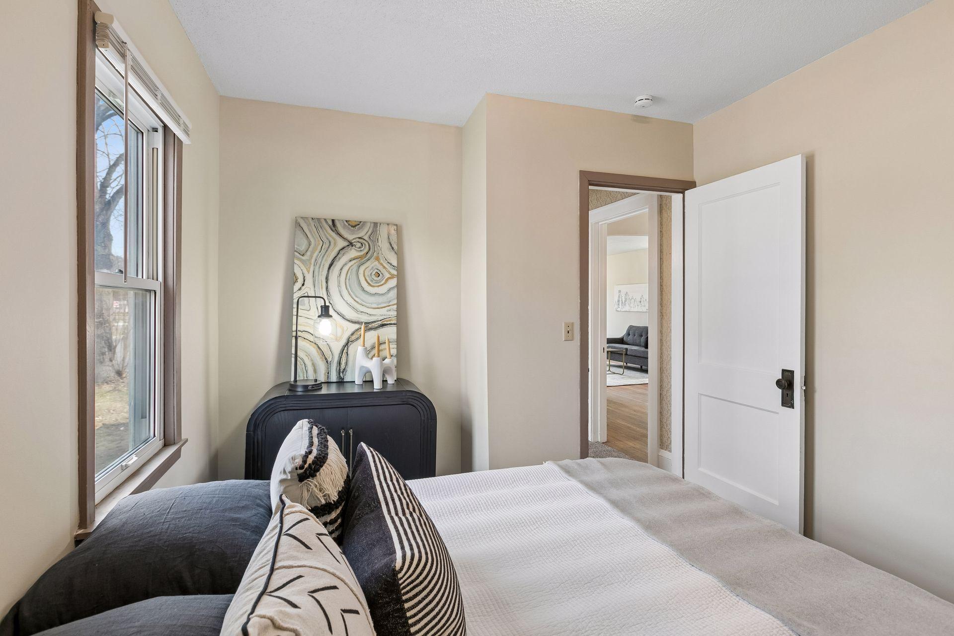 4431 Russell Avenue North - Spacecrafting - 0024.jpg