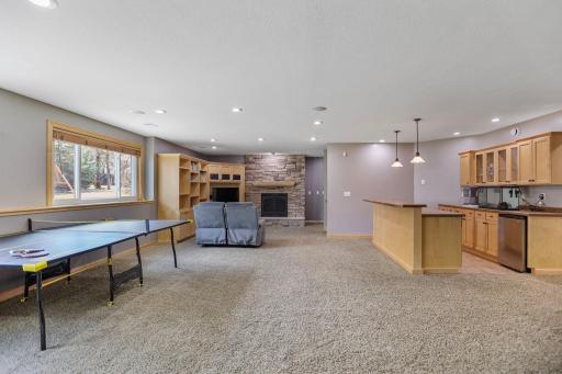1929 Woodcrest Drive NE, Owatonna, MN 55060