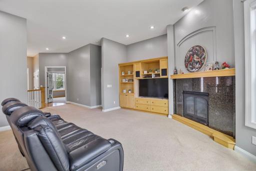 1929 Woodcrest Drive NE, Owatonna, MN 55060