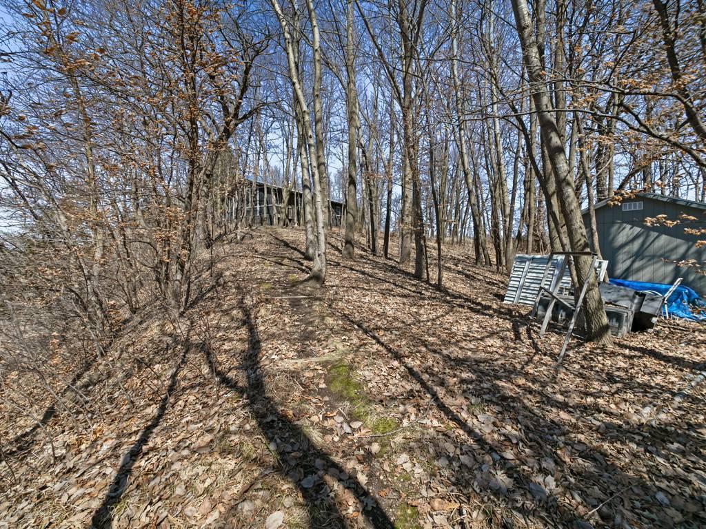 Gradual steps to the lake