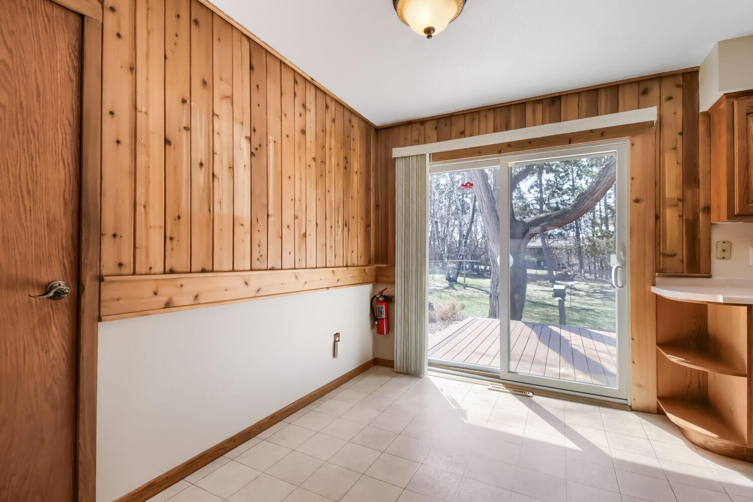 Dining area off the kitchen