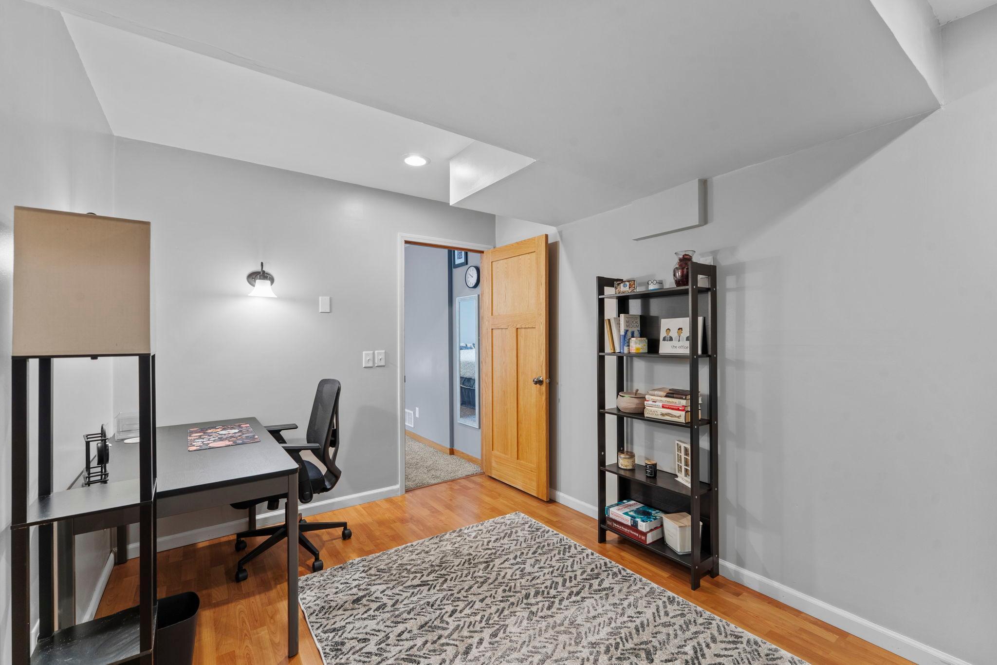 53-web-or-mls-1776 McMenemy St-258.jpg