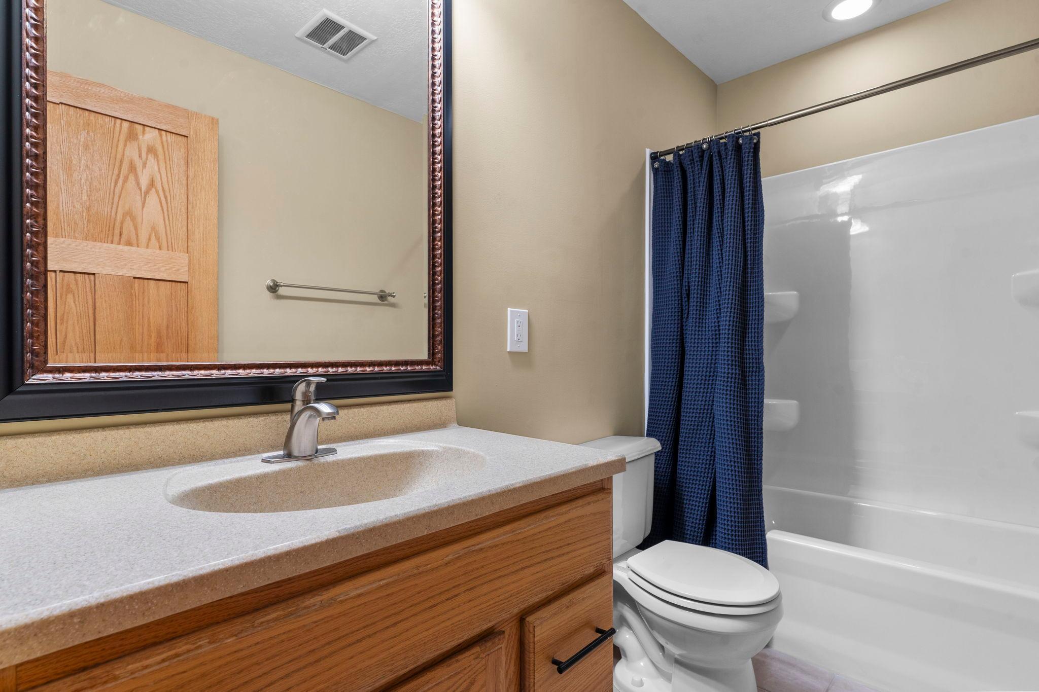 54-web-or-mls-1776 McMenemy St-228.jpg