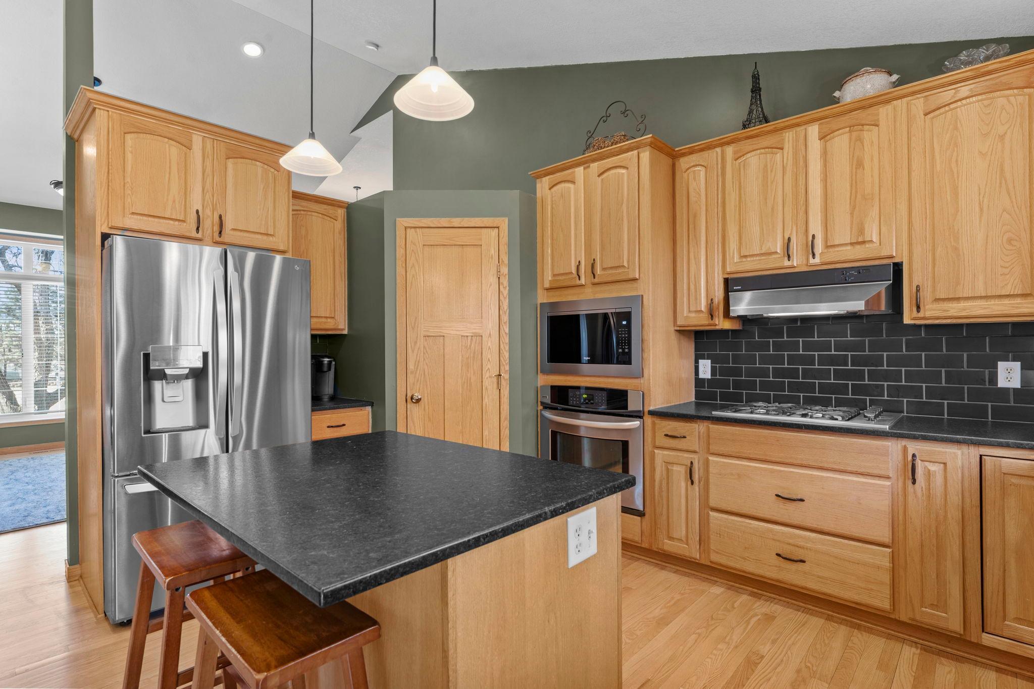 24-web-or-mls-1776 McMenemy St-168.jpg