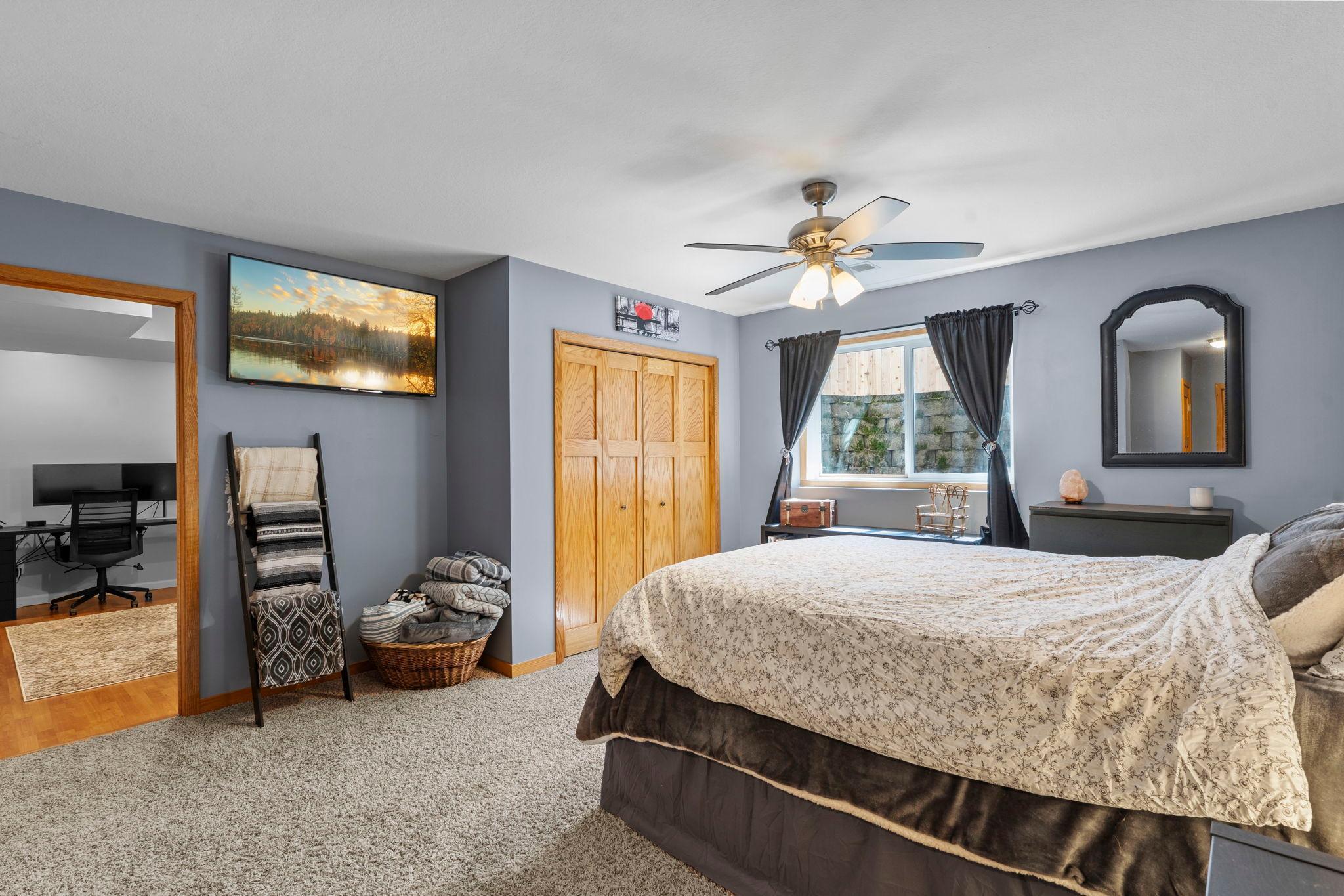 50-web-or-mls-1776 McMenemy St-243.jpg