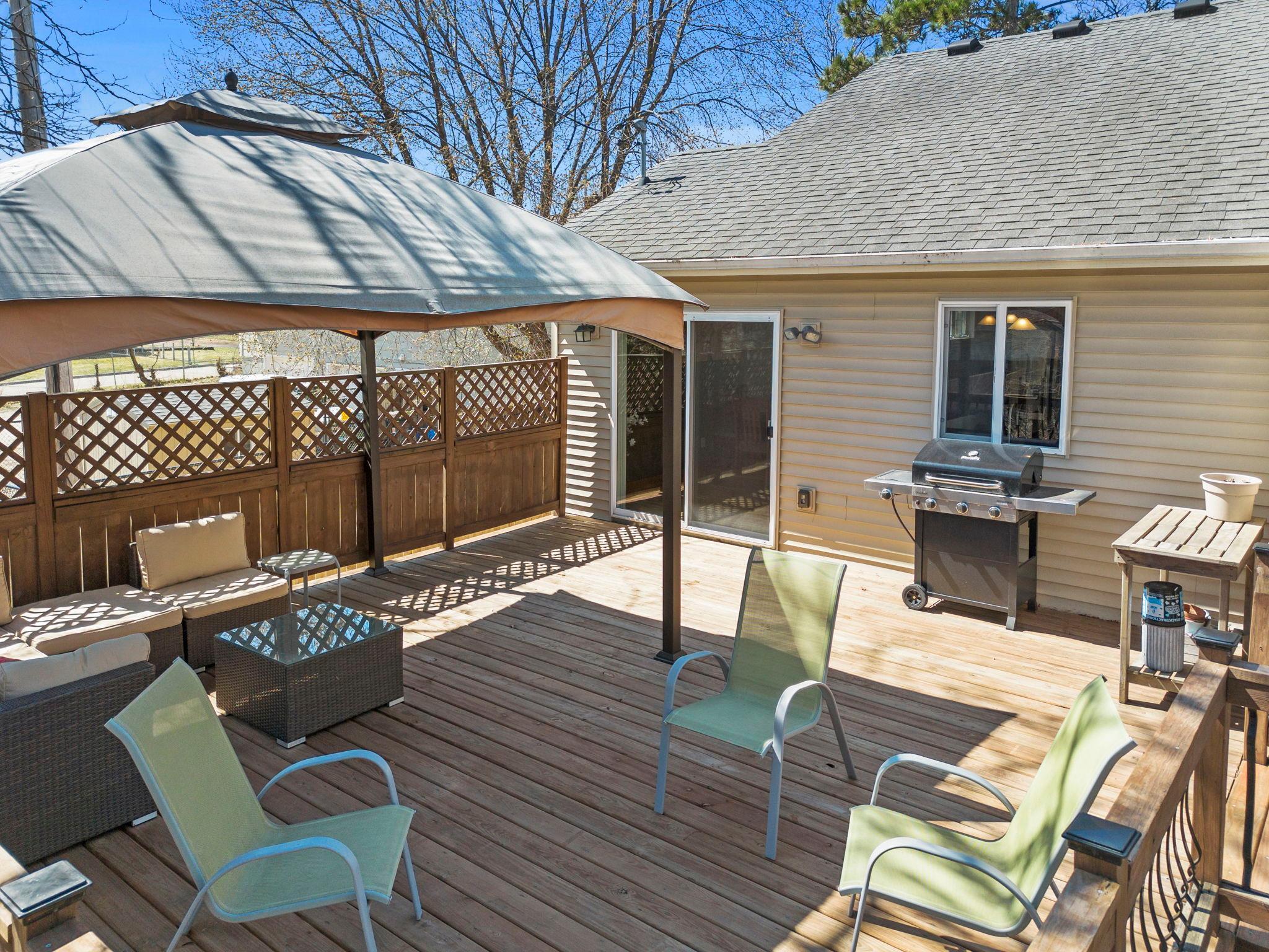 67-web-or-mls-1776 McMenemy St-282.jpg