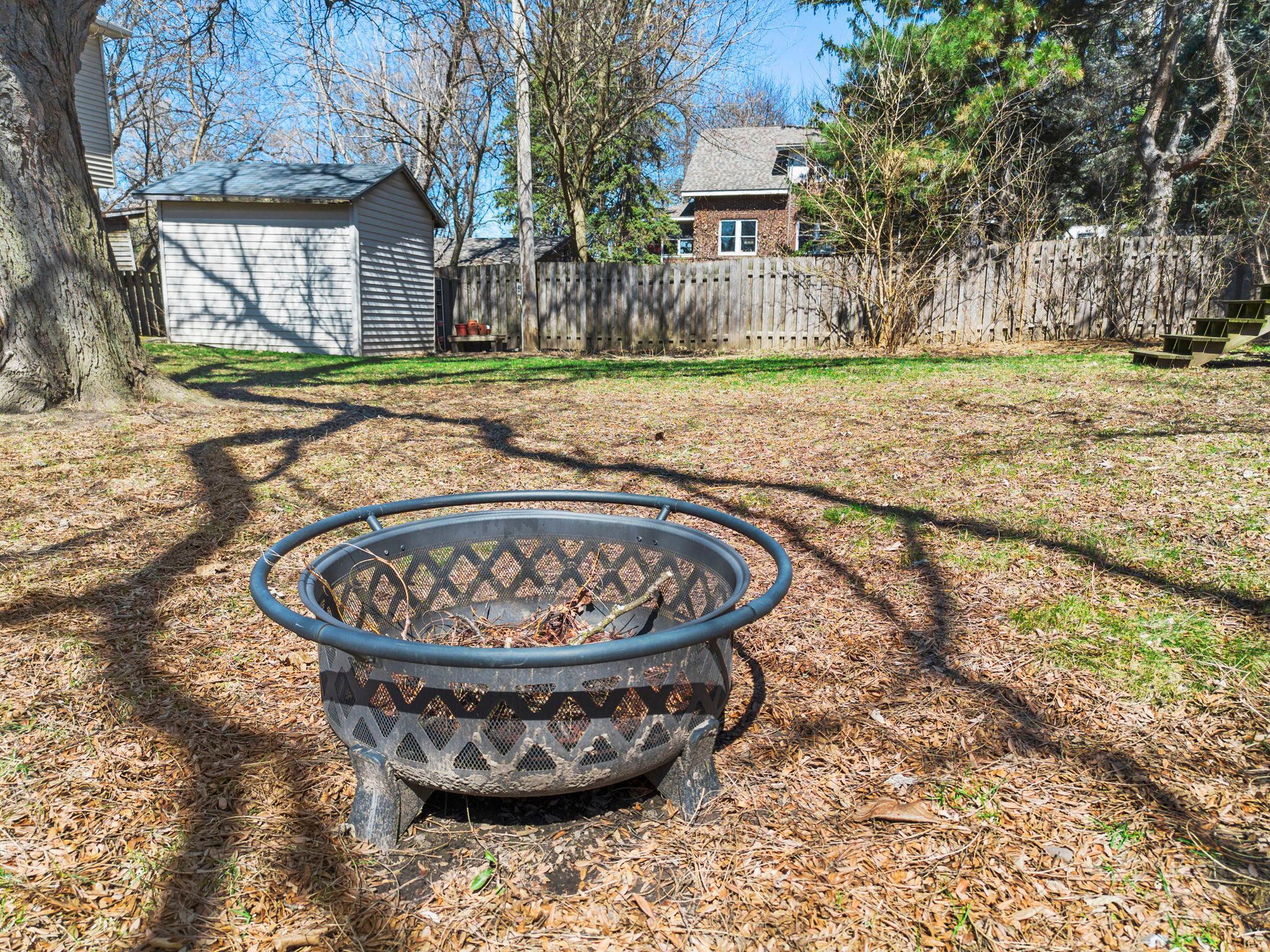 70-web-or-mls-1776 McMenemy St-291.jpg