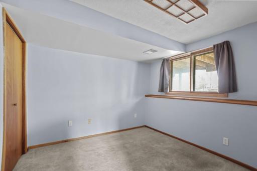 493 98th Lane NE, Minneapolis, MN 55434