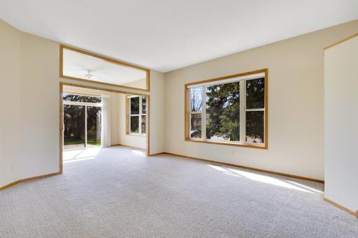 15187 Everleigh Circle, Rosemount, MN 55068
