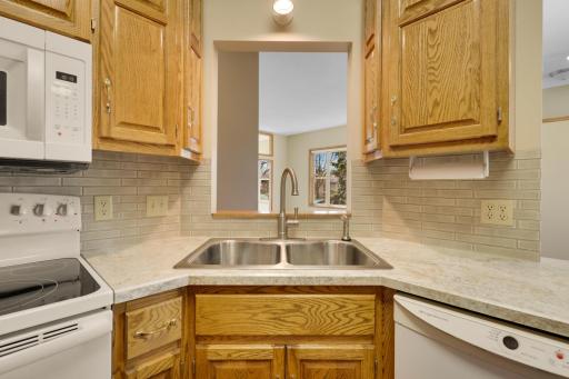 15187 Everleigh Circle, Rosemount, MN 55068