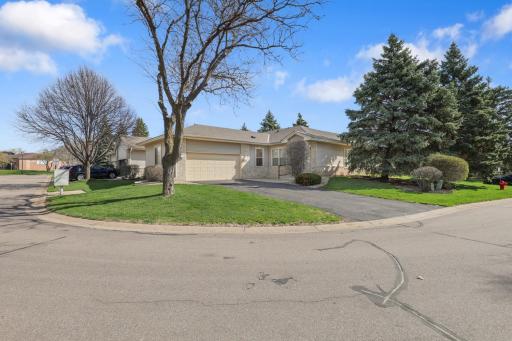 15187 Everleigh Circle, Rosemount, MN 55068