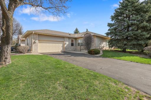 15187 Everleigh Circle, Rosemount, MN 55068