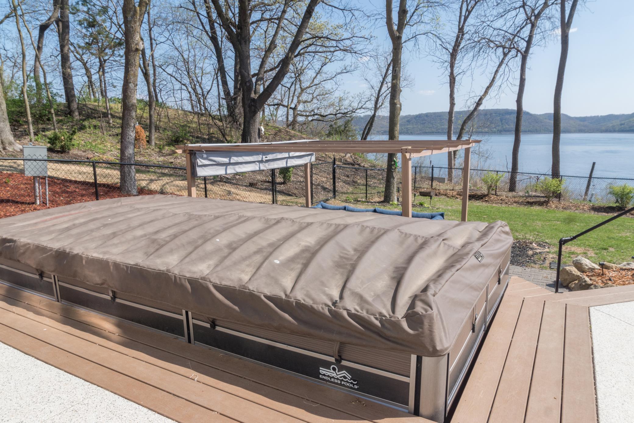 37-Infinity Pool.jpg