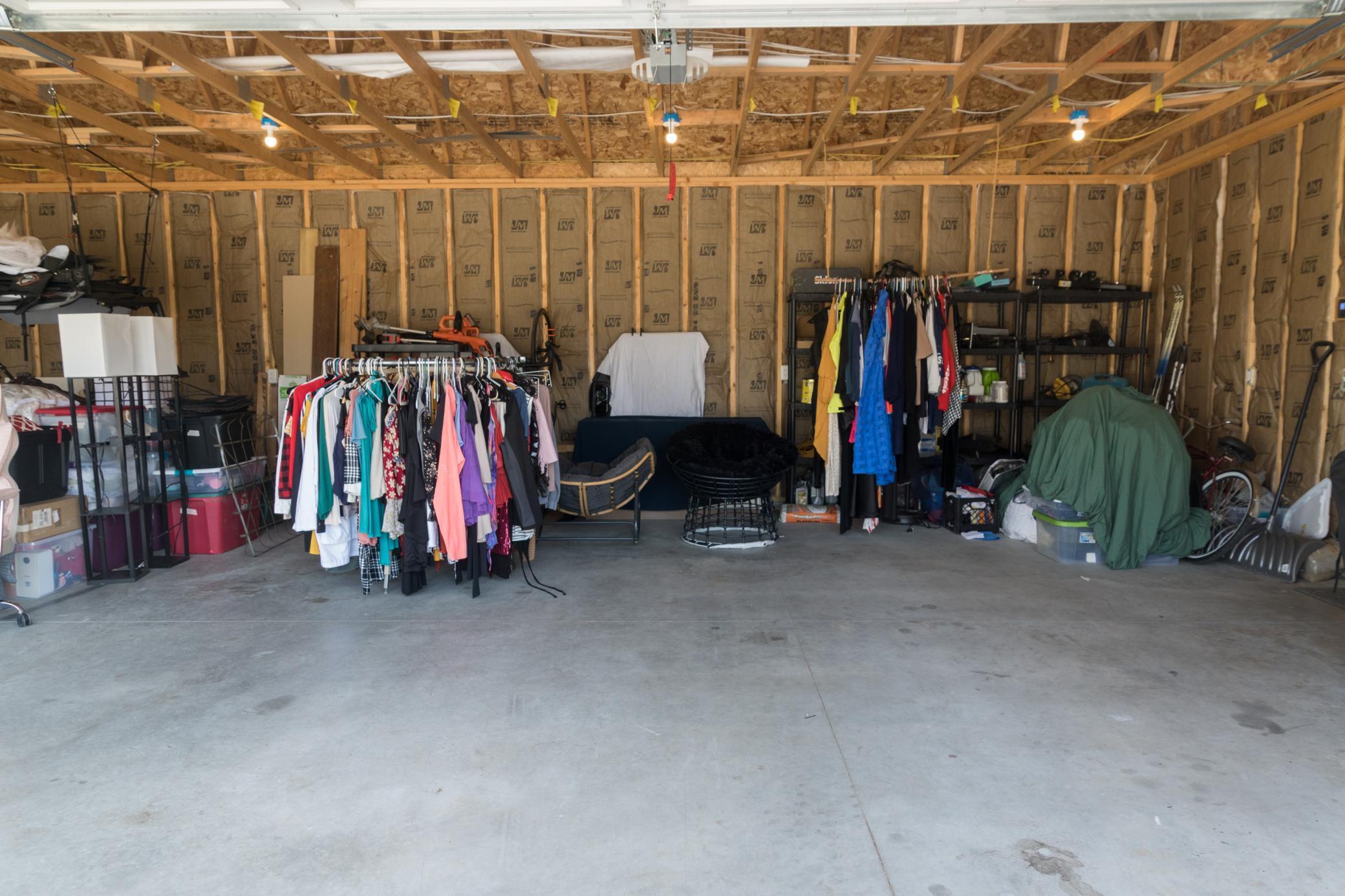 36-Garage Interior (2).jpg