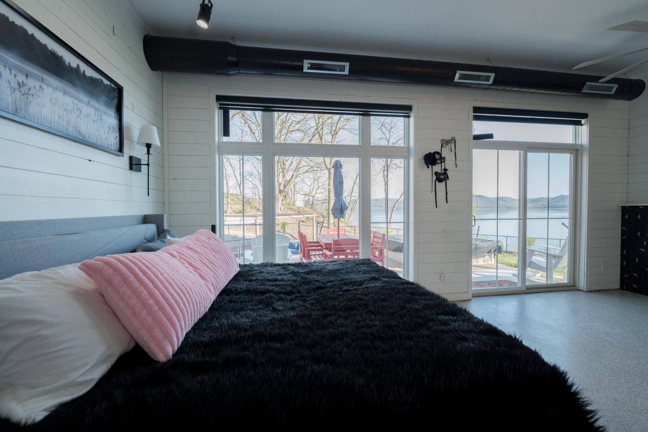 28-Bedroom Lower level - Copy.jpg