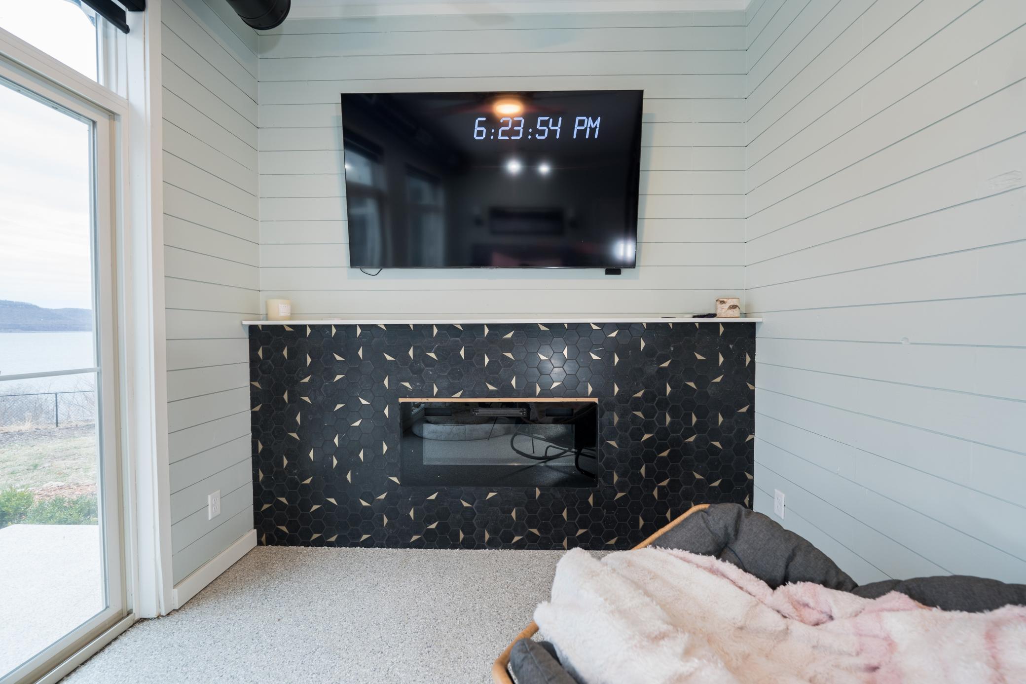 201 Boyd Street - Bedroom 3 Lower Level-c.jpg